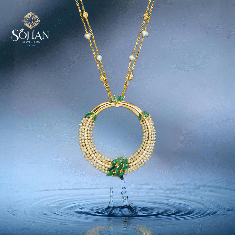 Bahraini Petal Oasis Necklace
