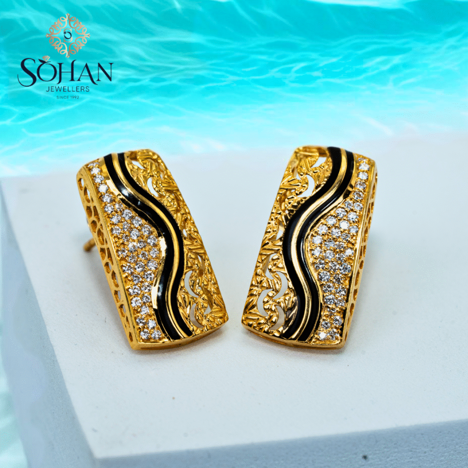 Bahraini Coral Wave Earring