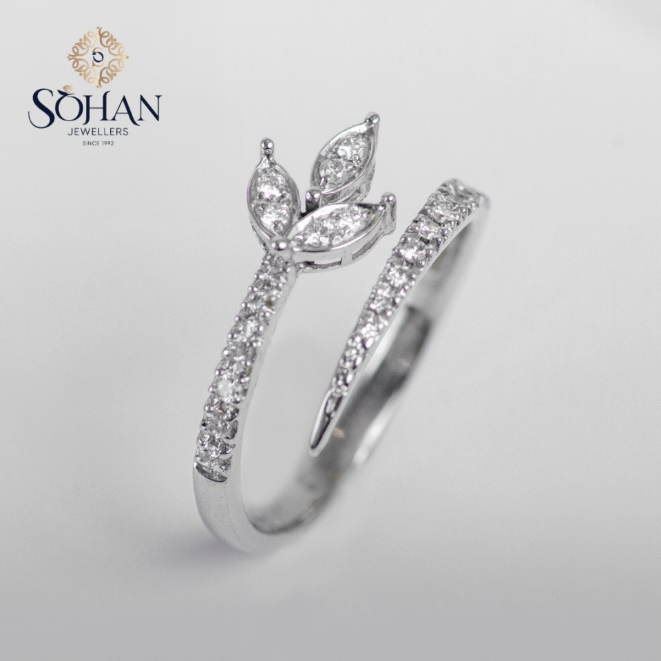 Bahraini Silver Petal Ring